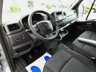 Opel Movano skrzynia plandeka 10 palet 165KM 255514 - srodek