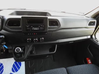 Opel Movano skrzynia plandeka 10 palet 165KM 1735 - wnetrze