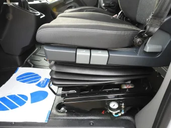 Opel Movano skrzynia plandeka 10 palet 165KM 254222 - wnetrze