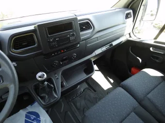 Opel Movano skrzynia plandeka 9 palet 165KM 255864 - wnetrze