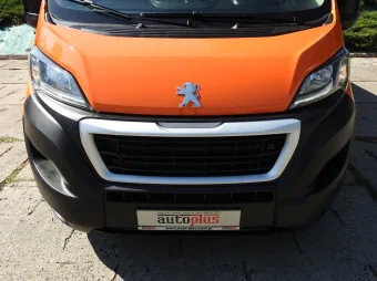 Peugeot Boxer brygadówka 120KM M94132 - bok zabudowy