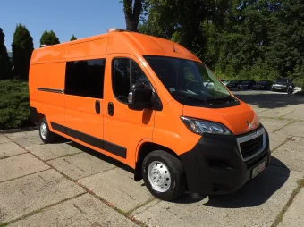 Peugeot Boxer brygadówka 120KM M94132 - przod prawy