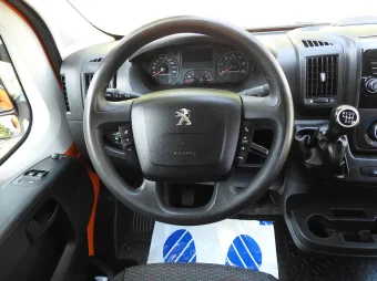 Peugeot Boxer brygadówka 120KM M94132 - radio