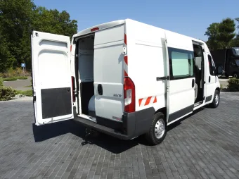 Peugeot Boxer brygadówka 110KM D89973 - tyl