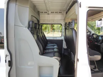 Peugeot Boxer brygadówka 110KM D89973 - wnetrze