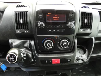 Peugeot Boxer doka skrzynia 140KM N56224 - fotele