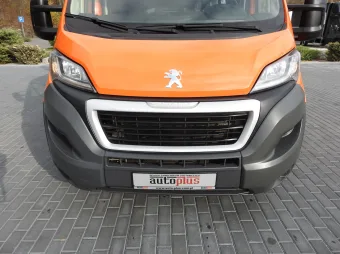 Peugeot Boxer doka skrzynia 140KM N56224 - tył zabudowy