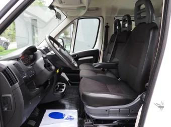 Peugeot Boxer doka skrzynia 140KM N13693 - detal