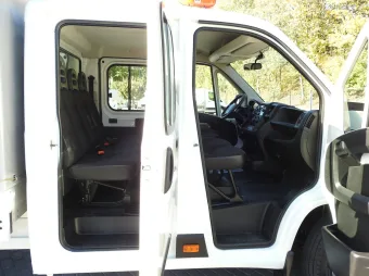 Peugeot Boxer doka skrzynia 140KM P77198 - fotel kierowcy