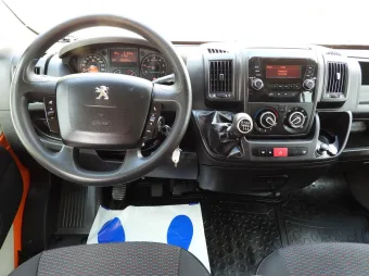 Peugeot Boxer doka skrzynia 130KM K57398 - fotele