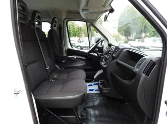 Peugeot Boxer doka skrzynia 140KM N13693 - fotele