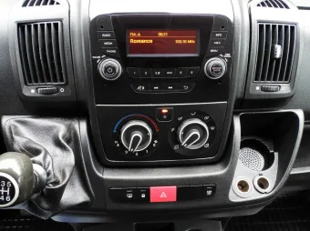 Peugeot Boxer doka skrzynia 140KM N13693 - navi