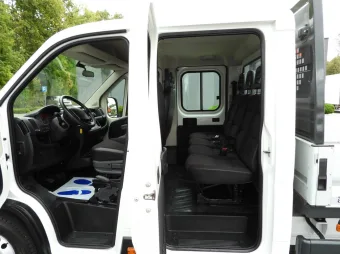 Peugeot Boxer doka skrzynia 140KM N13693 - przod