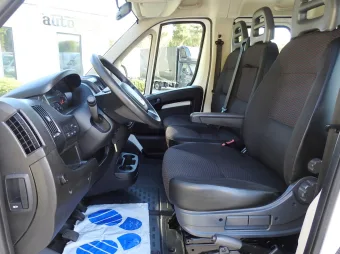 Peugeot Boxer doka skrzynia 140KM P77198 - radio