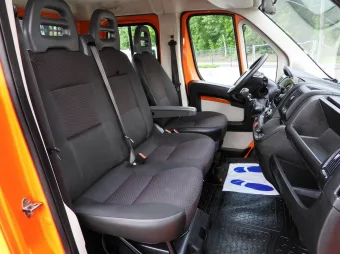 Peugeot Boxer doka skrzynia 130KM K57398 - schowki