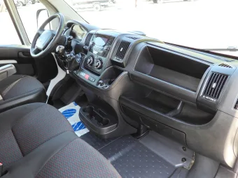 Peugeot Boxer doka wywrotka 140KM M66270 - konsola