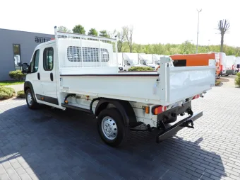 Peugeot Boxer doka wywrotka 140KM M66270 - tyl
