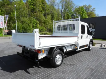 Peugeot Boxer doka wywrotka 140KM M66270 - tyl zabudowy