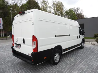 Peugeot Boxer furgon chłodnia 135KM S45902 - bok zabudowy