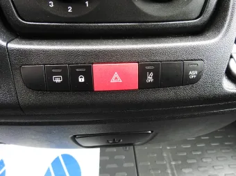 Peugeot Boxer furgon chłodnia 135KM S45902 - konsola