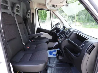 Peugeot Boxer furgon chłodnia 130KM G23135 - lewarek