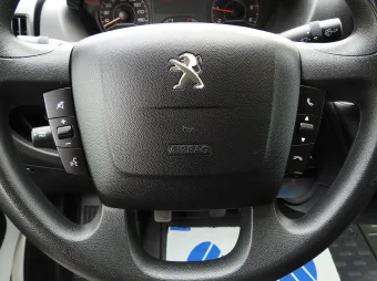 Peugeot Boxer furgon chłodnia 135KM S45902 - radio