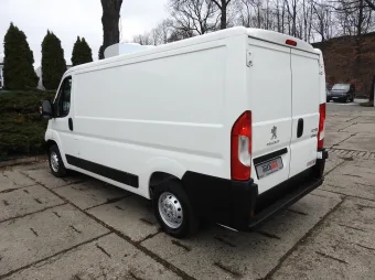 Peugeot Boxer furgon chłodnia 120KM P31415 - tyl