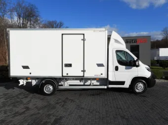Peugeot Boxer kontener chłodnia 8 palet 140KM T95441 - bok prawy