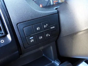 Peugeot Boxer kontener chłodnia 8 palet 165KM T96636 - kierownica