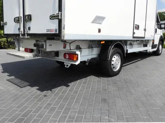 Peugeot Boxer kontener chłodnia 8 palet 165KM R53545 - panel