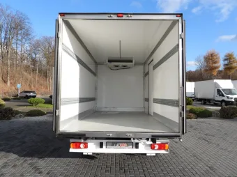 Peugeot Boxer kontener chłodnia 8 palet 140KM T95441 - podwozie