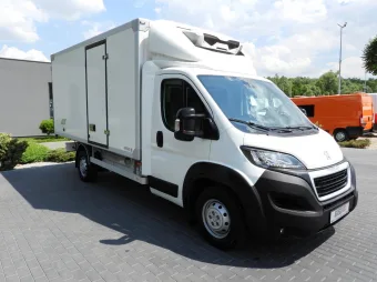 Peugeot Boxer kontener chłodnia 8 palet 165KM R53545 - przod prawy