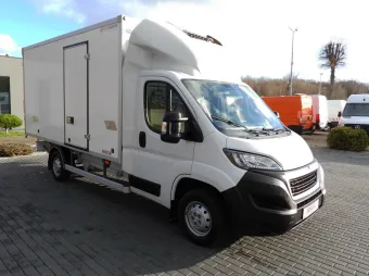 Peugeot Boxer kontener chłodnia 8 palet 140KM T95441 - przod prawy