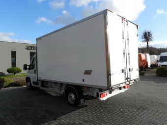 Peugeot Boxer kontener chłodnia 8 palet 140KM T95441 - tyl