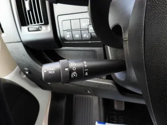 Peugeot Boxer kontener chłodnia 8 palet 140KM T95441 - wnetrze