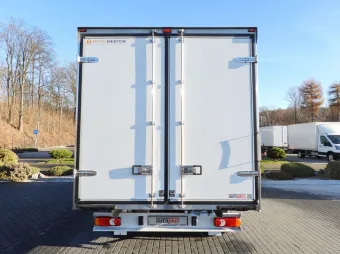 Peugeot Boxer kontener chłodnia 8 palet 165KM T96636 - zabudowa