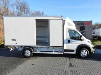 Peugeot Boxer kontener chłodnia 8 palet 165KM T96636 - zaladunek