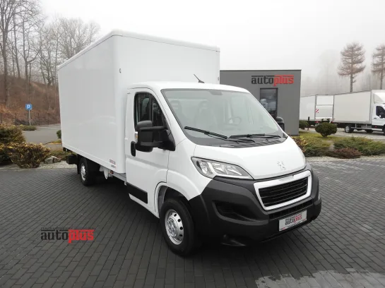 Peugeot Boxer kontener winda 8 palet 140KM V05055 - przod