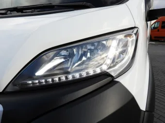 Peugeot Boxer skrzynia plandeka 8 palet 165KM R30116 - detal