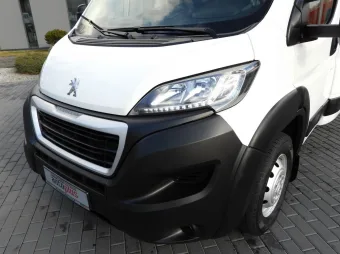 Peugeot Boxer skrzynia plandeka 8 palet 165KM R30116 - kokpit