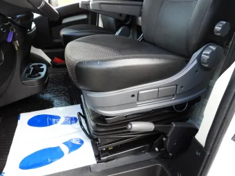 Peugeot Boxer skrzynia plandeka 8 palet 165KM R30116 - navi