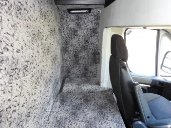 Peugeot Boxer skrzynia plandeka 8 palet 165KM R30116 - pasazer