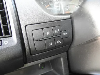 Peugeot Boxer wywrotka trojstronna 130KM 806753 - fotele