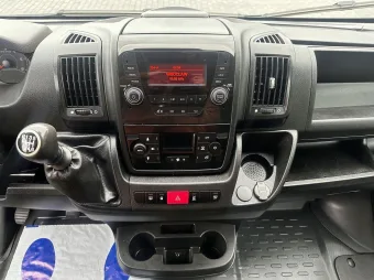 Peugeot Boxer wywrotka trojstronna 165KM S62476 - fotele