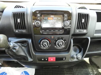 Peugeot Boxer wywrotka trojstronna 130KM 806753 - konsola