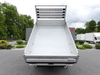 Peugeot Boxer wywrotka trojstronna 165KM S62476 - tyl zabudowy