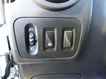 Renault Master brygadówka 110KM 066740 - detal