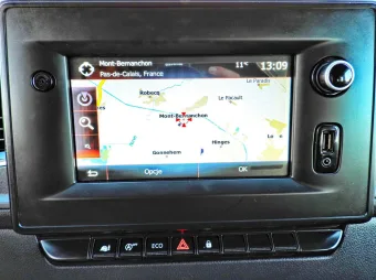 Renault Master brygadówka 180KM 120196 - detal