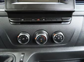 Renault Master brygadówka 135KM 459296 - detal