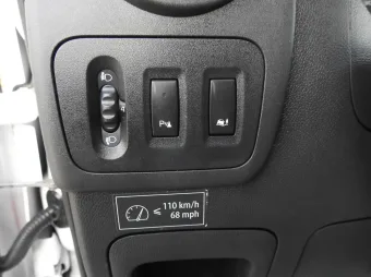 Renault Master brygadówka 130KM 734027 - detal